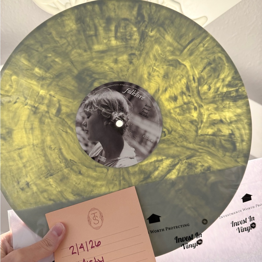 Taylor Swift Folklore Vinyl - Picture 9 of 9